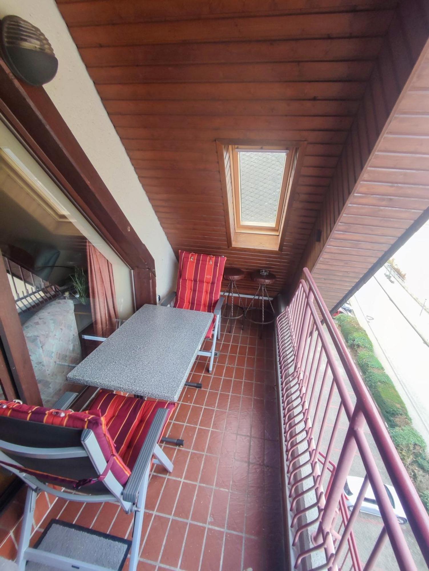 Panorama Oase Ferienwohnung Mit Blick Auf Mosel Und Reichsburg Cochem Exteriör bild